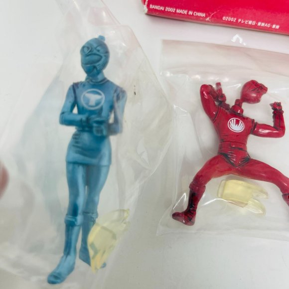 Super Sentai 26th Anniversary Hurricaneger HG Limited Edition Figure Set - Picture 6 of 8